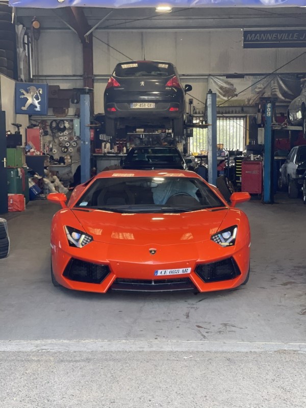 garage-manneville-renovation-voiture-collection-rouen-lamborghini-aventadore-1 garage-manneville-renovation-voiture-collection-rouen-lamborghini-aventadore-4